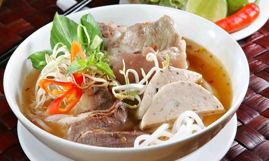 Vietnam food - bun bo hue