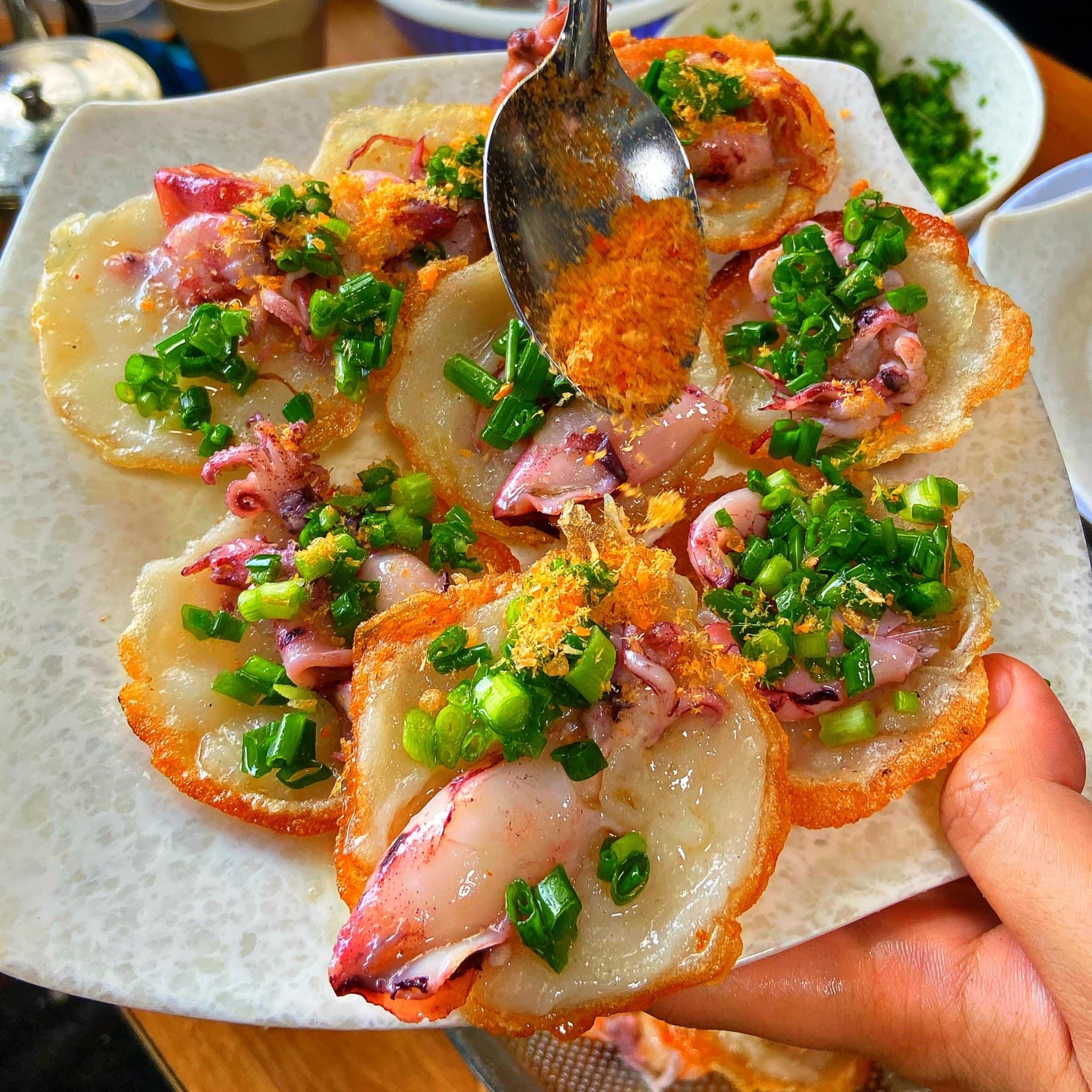 Vietnamese food - banh khot - Vung Tau