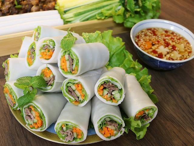 pho cuon vietnam